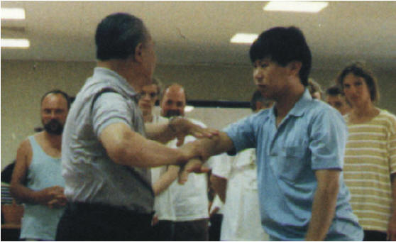 AK Chu King Hung: Push-Hands mit Meister Yang Zhenduo in Hamburg